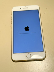 Apple iPhone 7 Plus (32gGB Unlocked GOLD WIFI LTE no Sim Chip