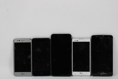 Lot of 5 LG Smart Phones – All Broken Untested Missing Parts As Is No Returns