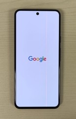 Google Pixel 8 5G 6.2″ Fully Unlocked (Any Carrier) Thin Line On Screen