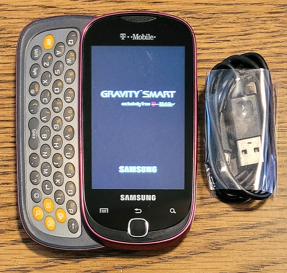 Samsung Gravity Smart SGH-T589 – Berry Red / Pink ( T-Mobile ) Slider Smartphone