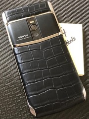 Brand NEW Genuine Vertu Signature Touch 5.2″ Jet Alligator Black Extremely RARE