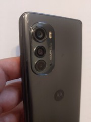 AS-IS Motorola Edge 2022 256GB 8GB RAM XT2205-1 5G Factory Unlocked – Cracked
