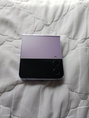 Samsung Galaxy Z Flip4 – 256GB – Purple (T-Mobile) Excellent