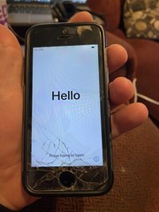 Apple iPhone SE – 16GB – Silver (AT&T) A1662 (CDMA + GSM)