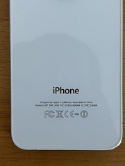 Apple iPhone 4s – 8GB – White (Verizon) Model A1387 (CDMA + GSM) *g5j*