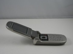 Nokia 2760 Cell Phone Bundle – Powers On – Flip Phone For Parts or Repair