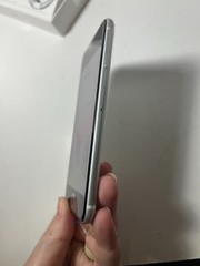 Apple iPhone SE 2nd Generation (A2275) [Network Locked – Simple Mobile]