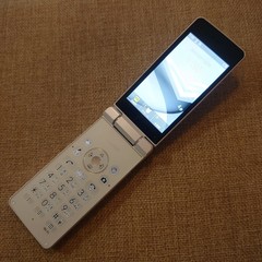 [Mint] SHARP AQUOS Keitai 4 A205SH Android Flip Phone White Unlocked From Japan