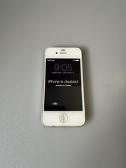 (2) A1349 Apple iPhone 4/4s Black/White plus parts