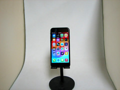 Apple iPhone SE (2020) – 64 GB – Black (Cricket) (Single SIM) – Please Read!!