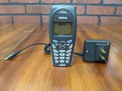 Nokia 3585i – Gray Black ( Alltel ) Cellular Phone Tested Works Great Condition