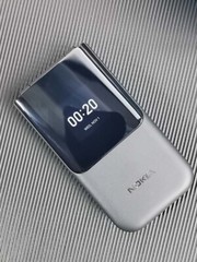 Nokia 2720 Flip 4G 4GB 512MB Bluetooth Backlight Unlocked Cellphone