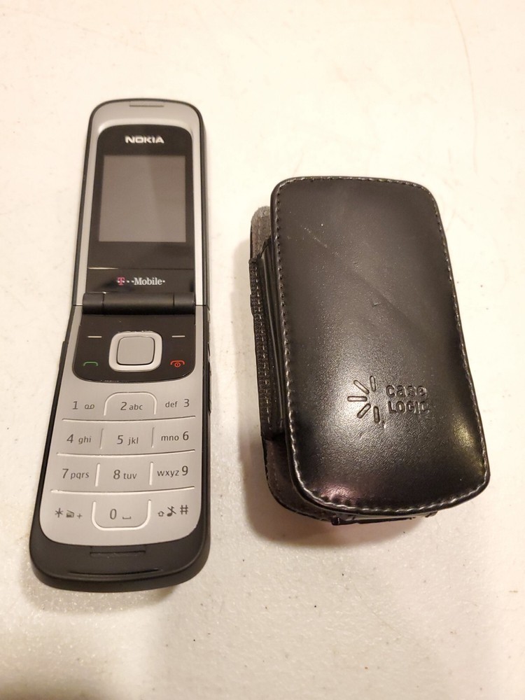 NOKIA 2720 FOLD – BLACK FLIP MOBILE PHONE – T-MOBILE