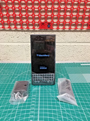 BlackBerry KEY2 LE – 64GB – Slate Gray (Unlocked) (Dual SIM) – Brand New