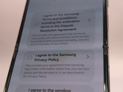 Samsung Galaxy Z Flip5 SM-F731U 256GB Graphite Unlocked W093830