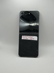 Samsung Galaxy Z Flip5 – 256GB – Graphite – Factory Unlocked
