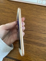 Apple iPhone 8 – 64GB – Gold (Verizon) A1863 (CDMA + GSM)