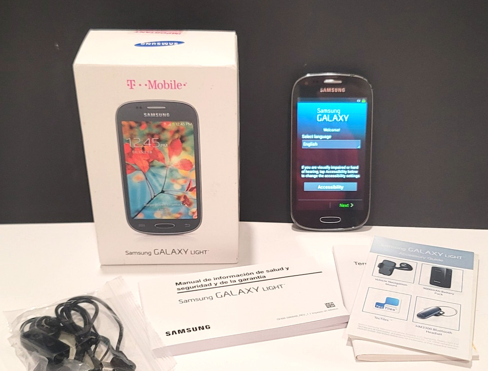 Samsung Galaxy Light SGH-T399 Smartphone (T-Mobile) – 8GB w/ box