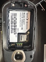 Kyocera DuraXT / E4277 – Black ( Sprint ) Camera Rugged Cellular Flip Phone
