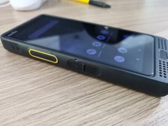 90%Ne w Sonim XP10 (XP9900)-Black Rugged Android 128GB Fully working Smartphone