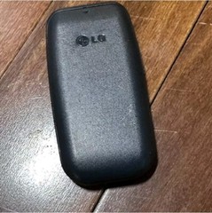 ONE Unlocked LG True B470, B460 or B450 Flip cell Phone GSM 3G tested calling