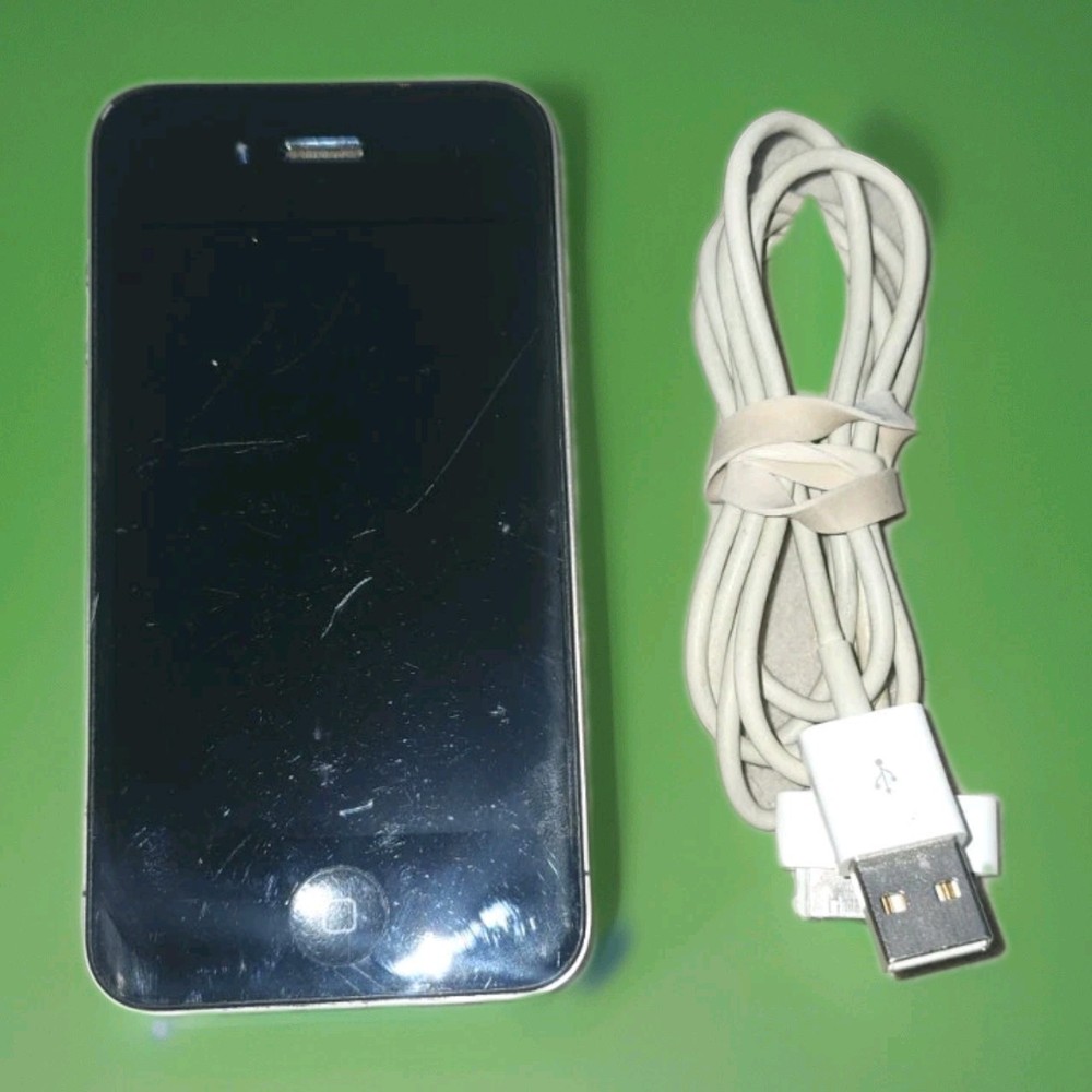 Apple iPhone 4 8GB Factory Reseted A1332 Read