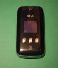 LG U310 CELL PHONE – BOX