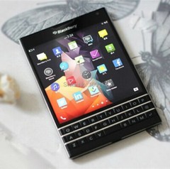 BlackBerry Passport Q30 (SQW100-1) 32GB+3GB Black Unlocked Smartphone