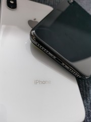 Good Apple iPhone X Unlocked 64/256GB Resealed With Accessories Random Color