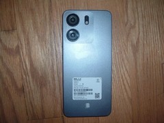 Blu View 5 B160V Gray 64GB Locked has cracked screen sold as is with no returns