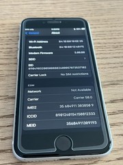 Unlocked 2020 iPhone SE Model MHGF3LL/A White Excellent 78%