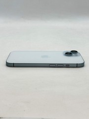 Unlocked Apple iPhone 15 6.1″ A3090 128GB White Bad Battery For Parts #119