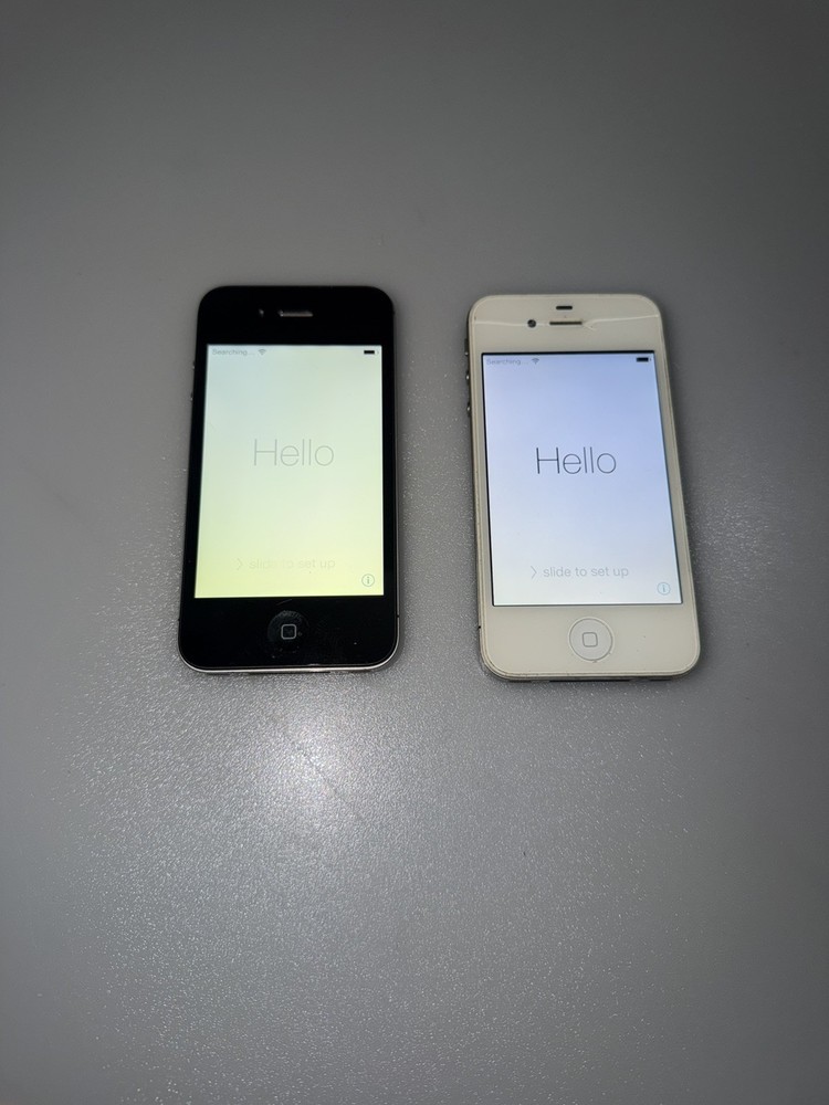 (2) A1349 Apple iPhone 4/4s Black/White plus parts