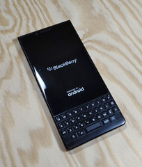BlackBerry KEY2 – 64 GB – Black (Unlocked) – Lineage OS