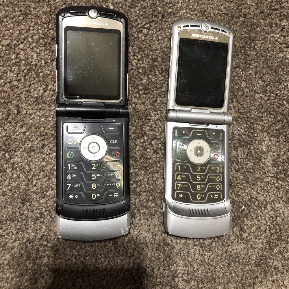 2 Silver VintageMotorola Razr V3 Flip Phones As Is For Parts Or Props Untested