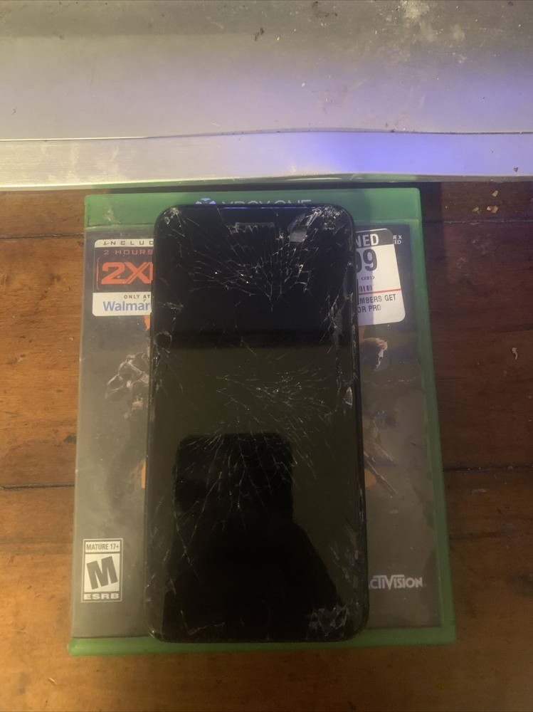 Apple iPhone 7 Plus – 32GB – Black (Unlocked) A1661 (CDMA + GSM)