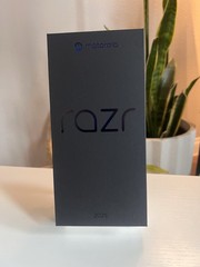 Motorola Razr – 2025 – Spring Bud 256GB CRICKET WIRELESS