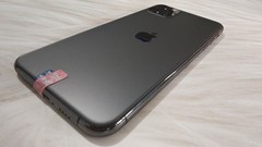 Apple iPhone 11 Pro Max Unlocked 64/256/512GB Random Color With Accessories Good