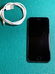 Apple iPhone 8 – 64GB – Space Gray (Unlocked) A1863 (CDMA + GSM)