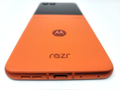 Motorola Moto Razr 5G 2024 XT2453 256GB 6.9″ Unlocked Spritz Orange OPEN BOX