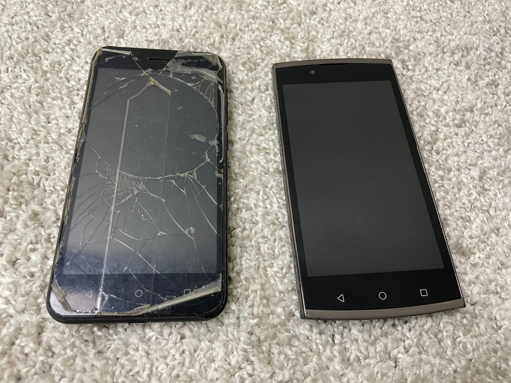 Lot of 2 UMX U683CL & U693CL 5″ FWVGA Display Android Smartphone Black