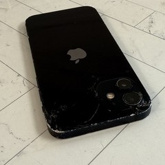 Apple iPhone 12 64GB Black A2172 Unlocked Cracked Screen LCD + Back #15