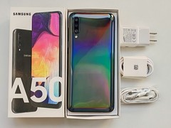 99% N ew Samsung Galaxy A50 Dual Sim 128 GB Black With All Accessories Unlocked
