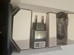 Motorola E 20