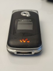 Sony Ericsson W300i Flip Phone Walkman Mobile Phone Backup Working Y2K 2000s