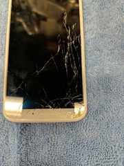 Motorola Moto X XT1060 (Verizon, 1st gen.) 16GB, White – 4G LTE CRACKED SCREEN