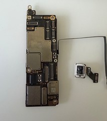 Apple iPhone 15 Pro 128GB Spectrum Main Board + Face ID + Lidar- Working
