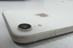 Apple iPhone XR – 64 GB – White (Unlocked) Good Condition with Box And PowerCord