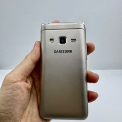 Samsung Galaxy Folder SM-G1600 Unlocked 4G 16GB 3.8 in Dual SIM Flip Phone GOLD